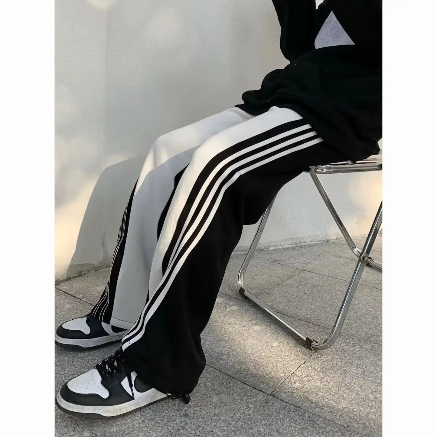 C&C MONOCHROME STRIPE CLORFLIP PANTOLON